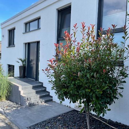 Gemuetliche Villa Am Waldrand In Taunusstein Ngoại thất bức ảnh